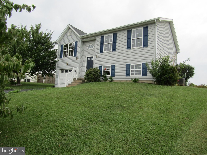 187 Universe Dr, Martinsburg, WV 25404 - photo 1