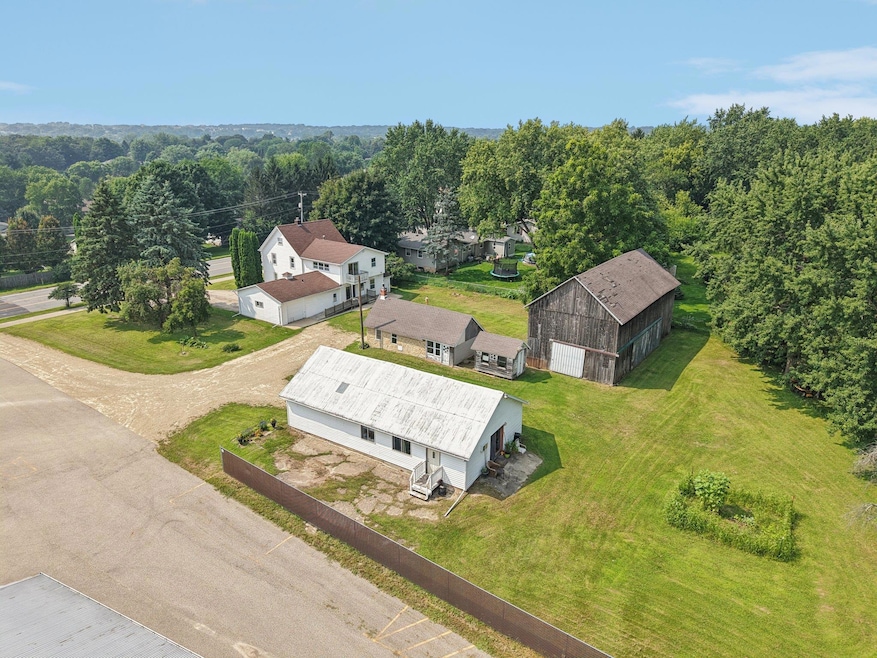 616 N Main St, Cottage Grove, WI 53527 - photo 1