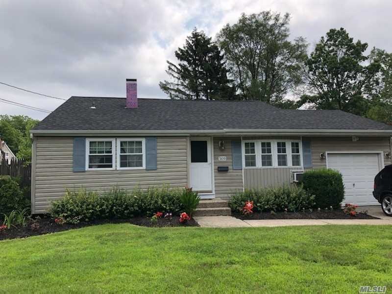 3109 Connecticut Ave, Medford, NY 11763 - photo 1