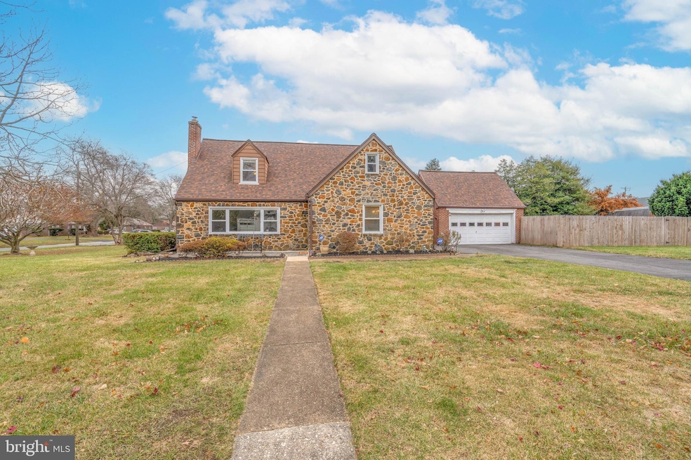 207 Mendell Place, New Castle, DE 19720 - photo 1