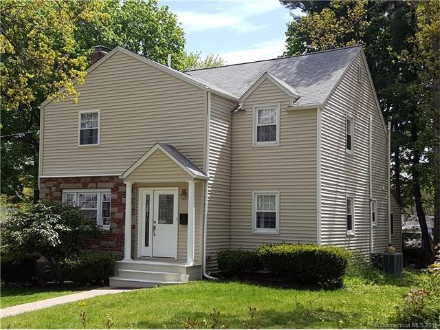 161 Mohawk Dr, West Hartford, CT 06117 - photo 1