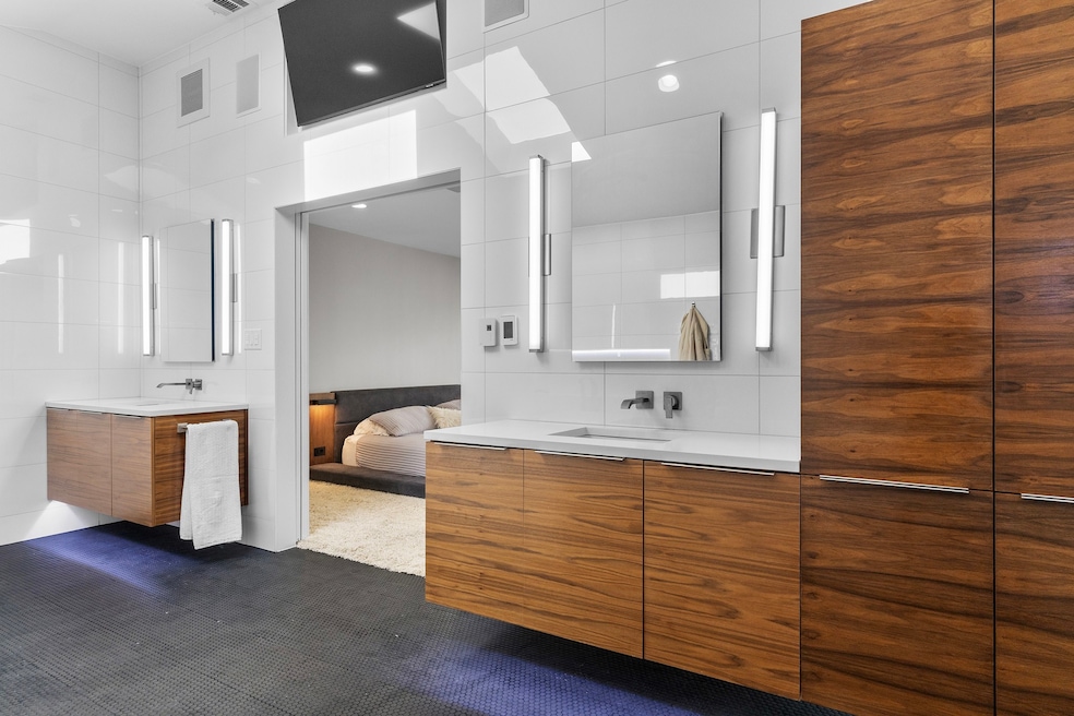 16831 Thomas Chapel Dr, Dallas, TX 75248 - photo 1