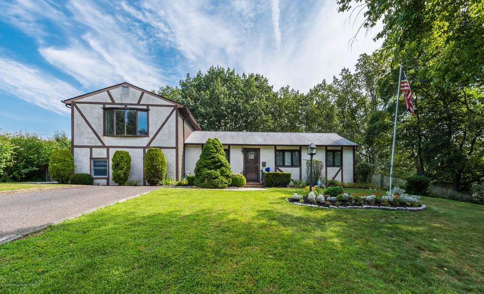 4 Hemlock Dr-20