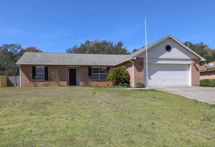 front photo augustus