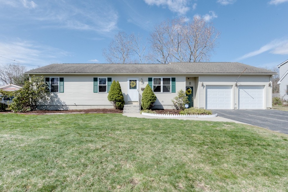 38 Mechanic St, Palmer, MA 01069 - photo 1