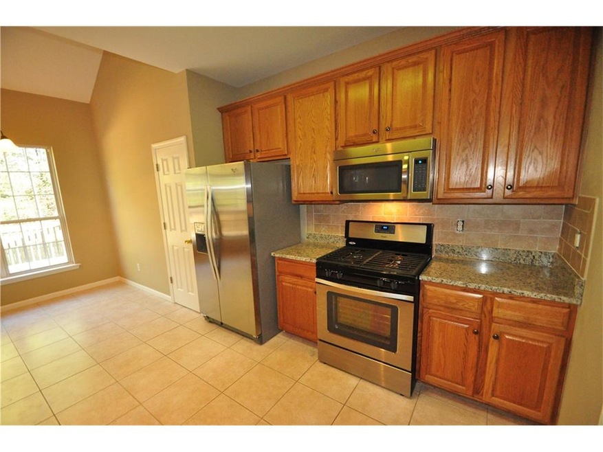 Beautifully Renovated Kitchen with NEW Granite Cou