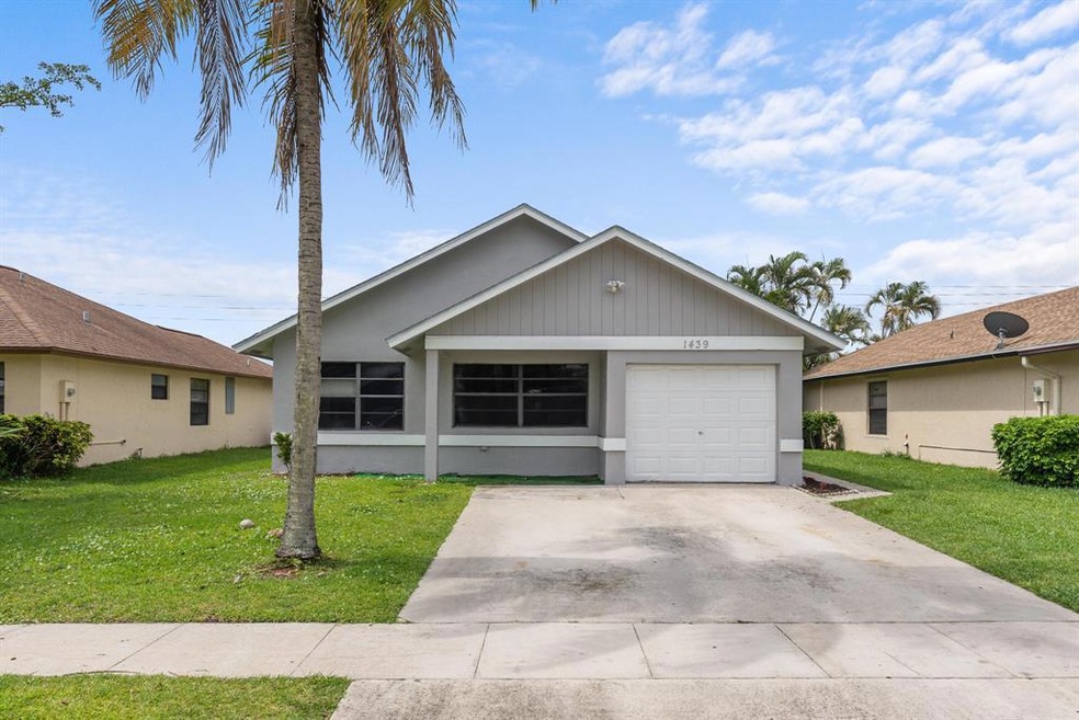 1439 Summit Run Cir, West Palm Beach, FL 33415 - photo 1