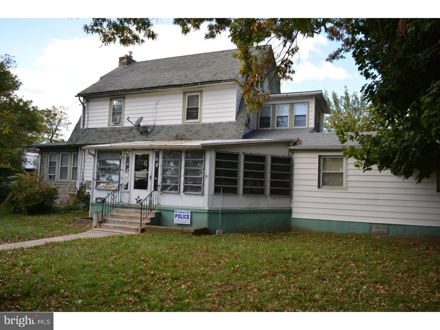 213 Collingdale Ave, Darby, PA 19023 - photo 1