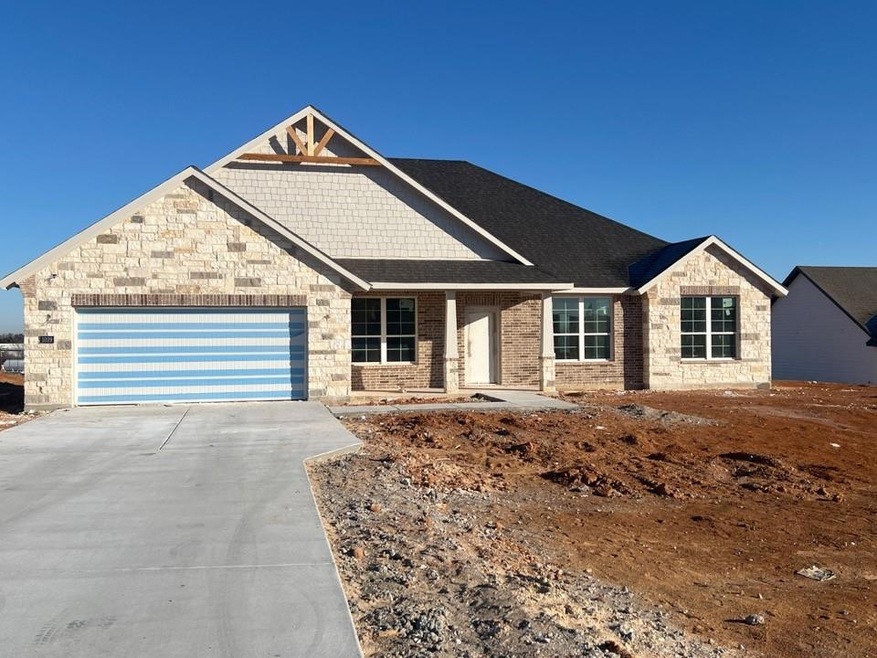 1029 Northern Oaks Ct, Springtown, TX 76082 - photo 1