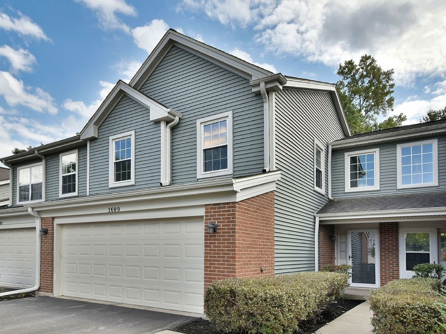 1609 W Orchard Place unit D, Arlington Heights, IL 60005 - photo 1