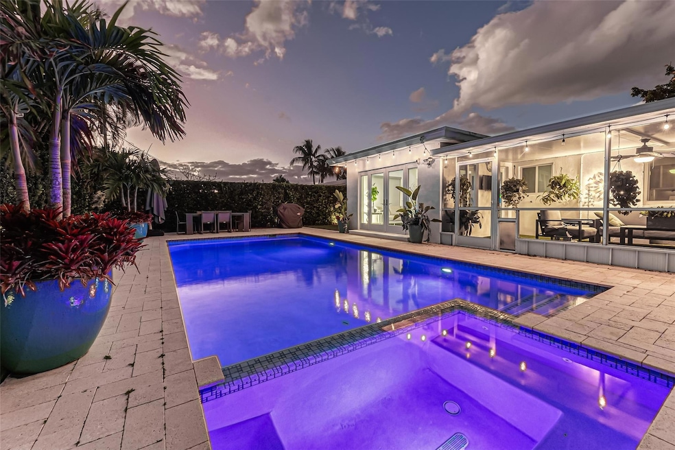 Under Contract $925,000