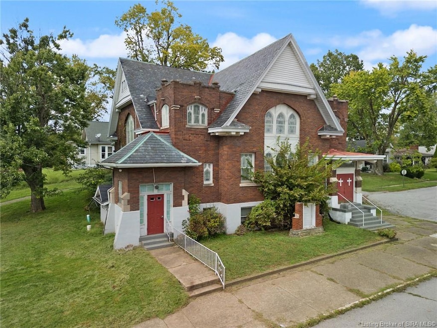 200 W Park Place, Jeffersonville, IN 47130 - photo 1