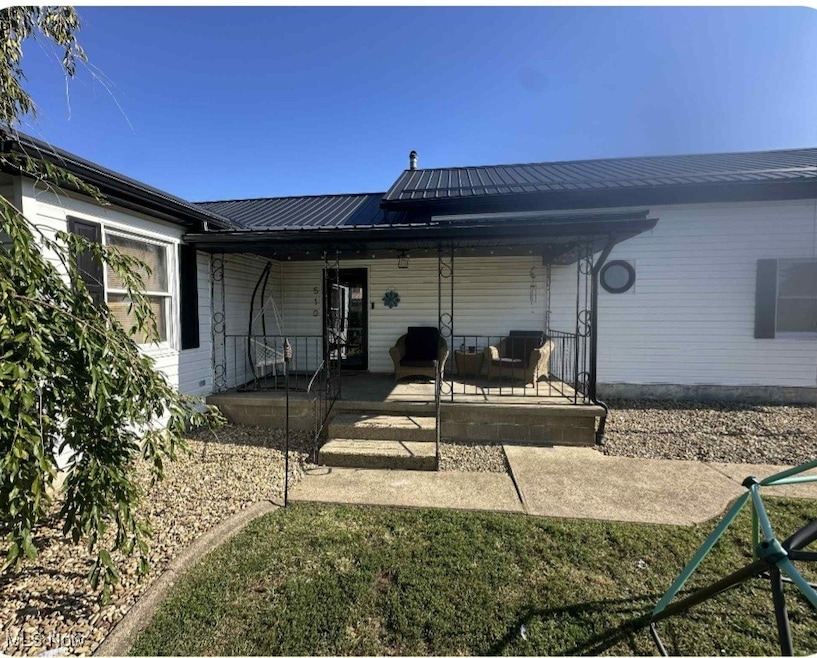 510 Chestnut St, Dresden, OH 43821 - photo 1