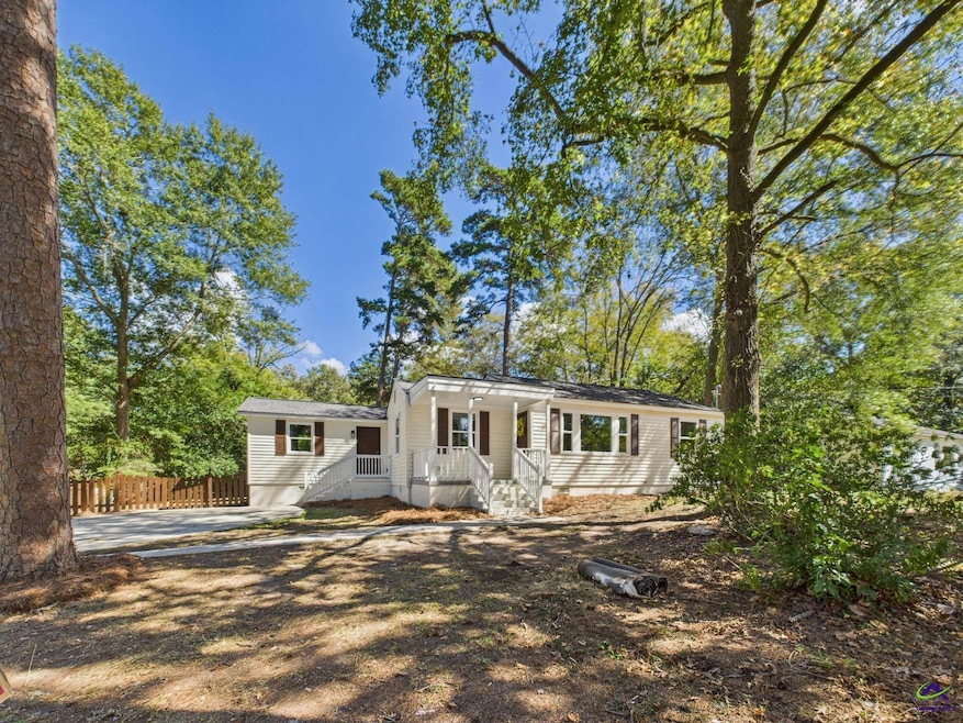 2471 Old Holton Rd, Macon, GA 31204 - photo 1