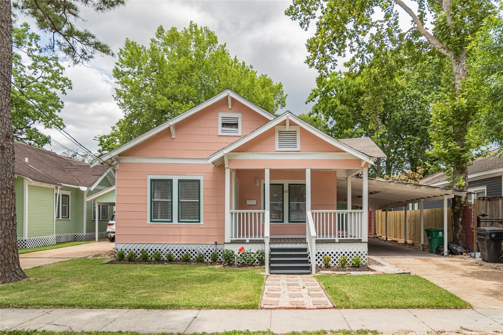 747 E 18th St, Houston, TX 77008 - photo 1