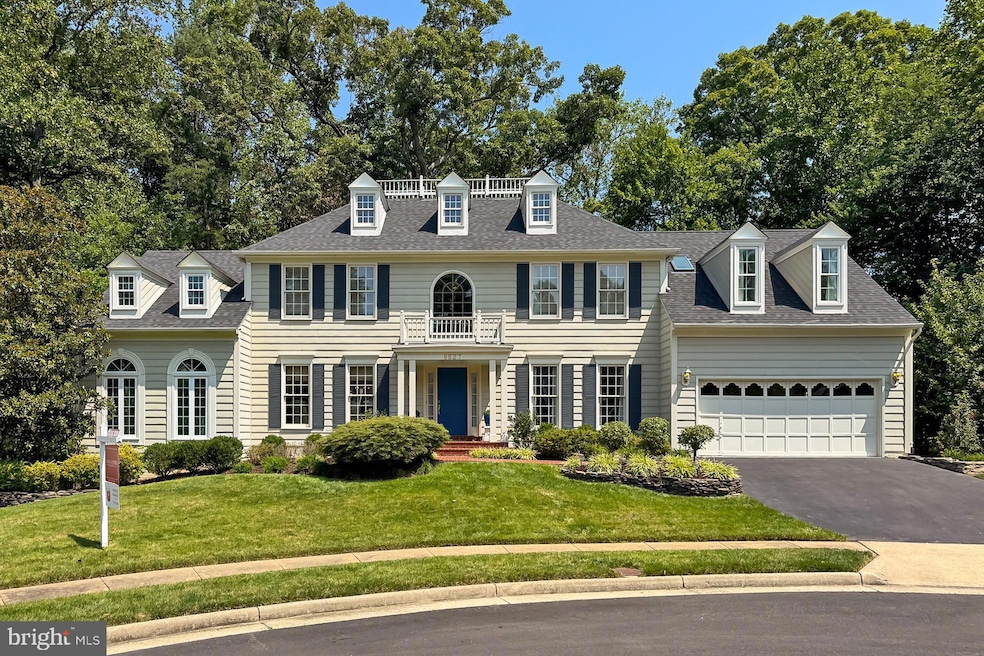 8527 Oak Pointe Way, Fairfax Station, VA 22039 - photo 1