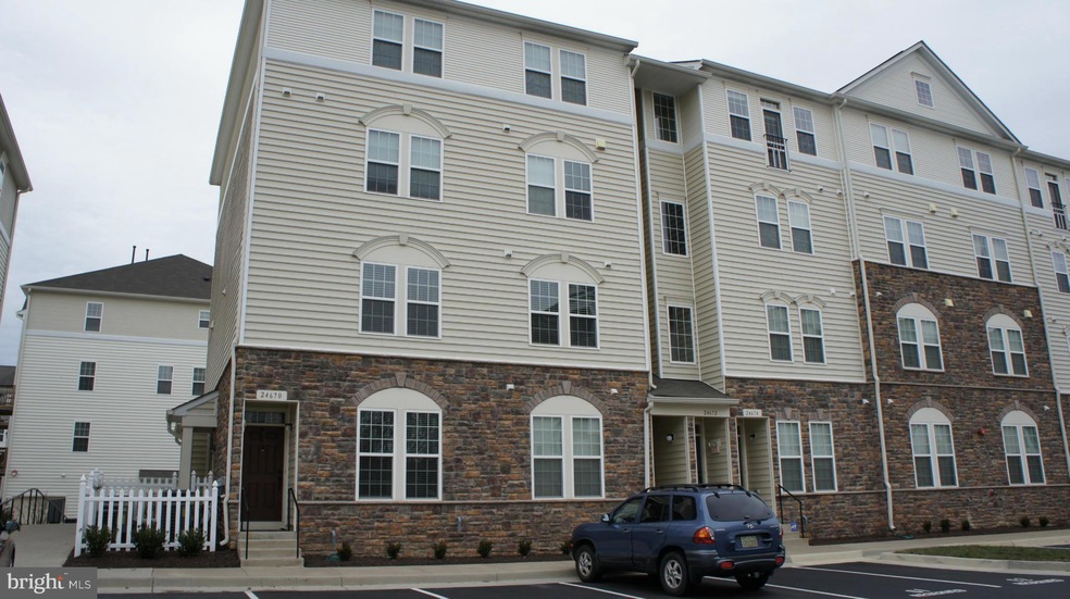 24668 Byrne Meadow Square, Aldie, VA 20105 - photo 1