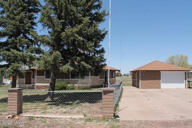 130 E Savage, Show Low, AZ 85901 - photo 1