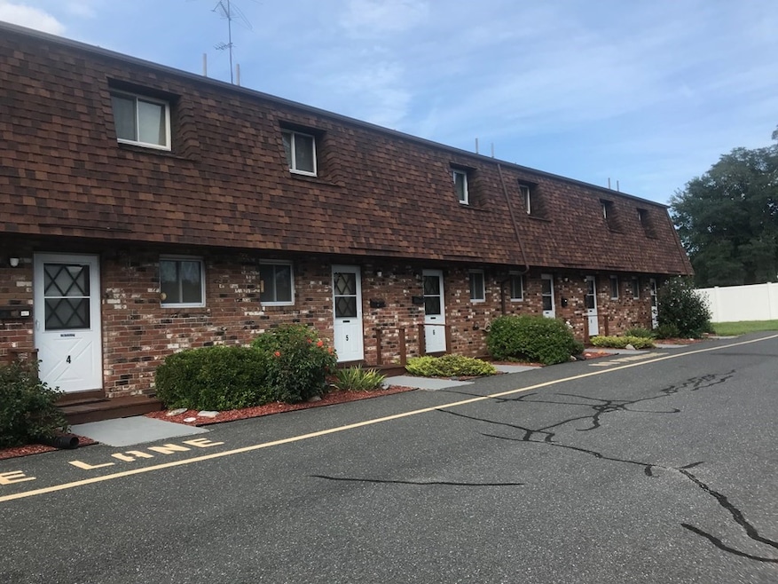 1144 Elm St unit 6, West Springfield, MA 01089 - photo 1