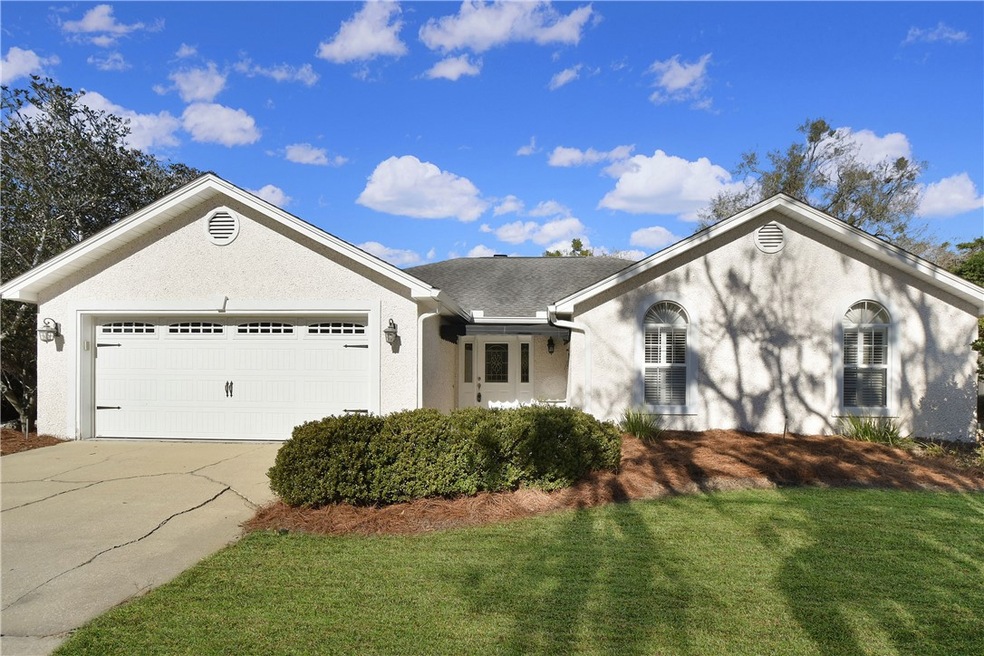 107 E Davis Cup Ct