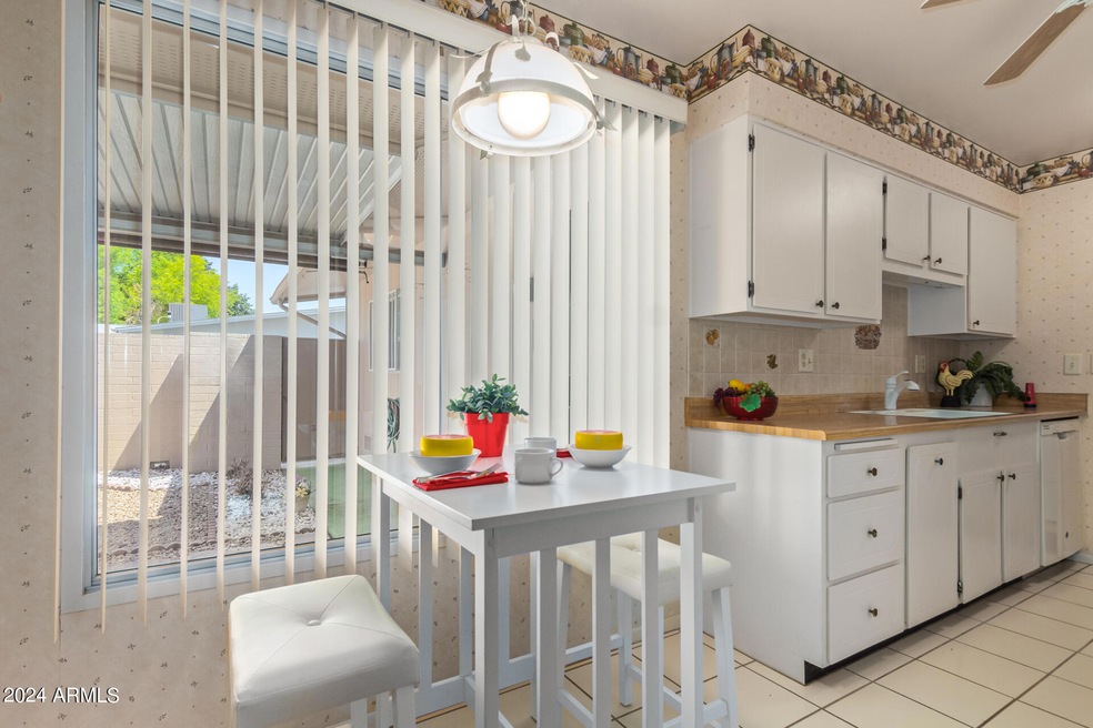 10549 W Palmeras Dr, Sun City, AZ 85373 - photo 1