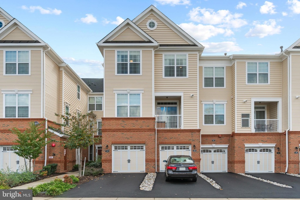 43021 Greggsville Chapel Terrace unit 113, Dulles, VA 20148 - photo 1