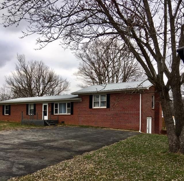 124 Circle Ln, Rickman, TN 38580 - photo 1