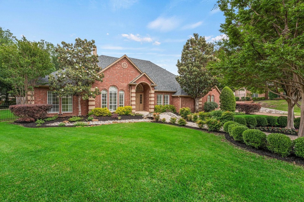 800 Hillcrest Trail, Southlake, TX 76092 - photo 1