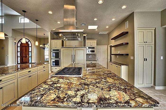 kitchenisland1_700