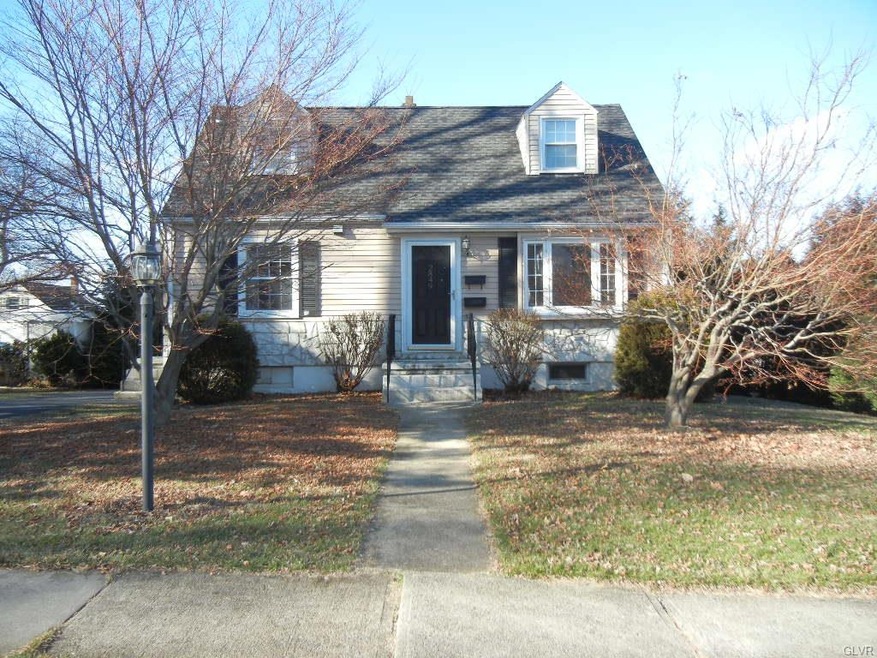 2849 Elm Ct, Allentown, PA 18103 - photo 1