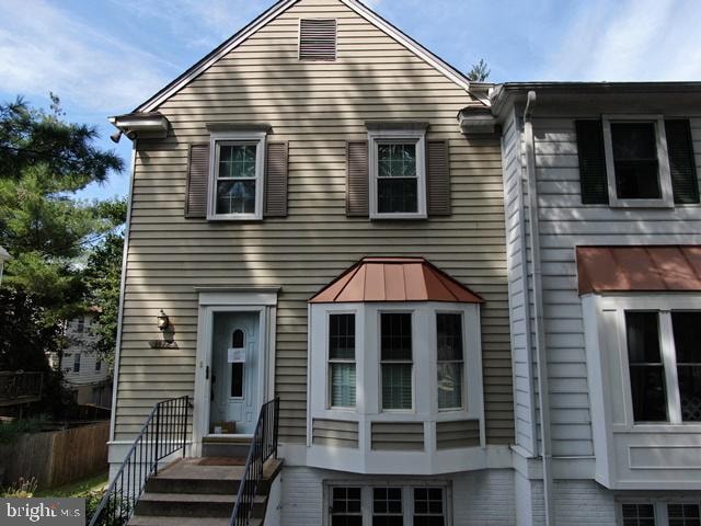 1472 Lowell Ct, Crofton, MD 21114 - photo 1