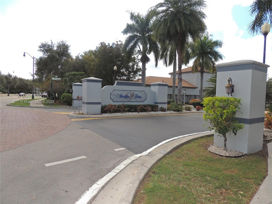 959 NE 37th Ave, Homestead, FL 33033 - photo 1