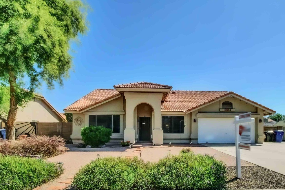 2661 E Nance Street-33