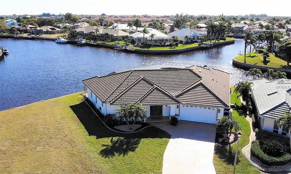 652 Andros Ct, Punta Gorda, FL 33950 - photo 1