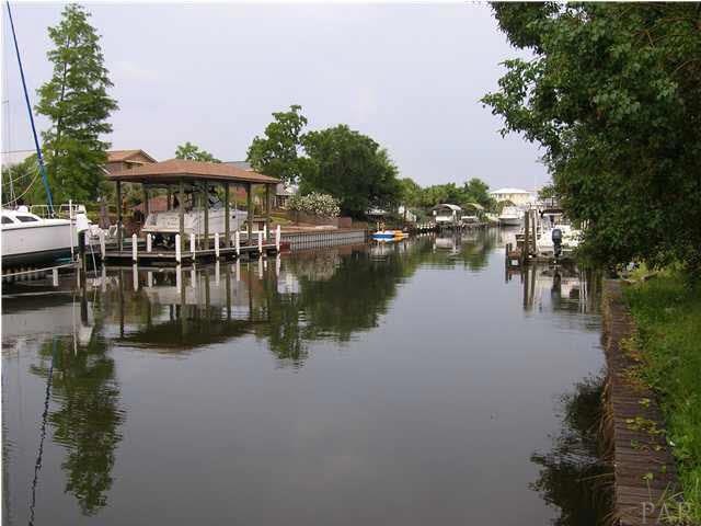 View down the canal looking South.
