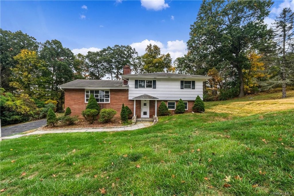 24 Parkway Dr, Cortlandt Manor, NY 10567 - photo 1