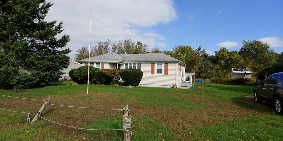 908 Sanford Rd, Westport, MA 02790 - photo 1