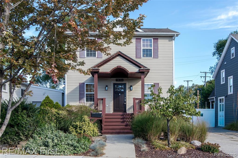 1320 Hartrick Ave, Royal Oak, MI 48067 - photo 1