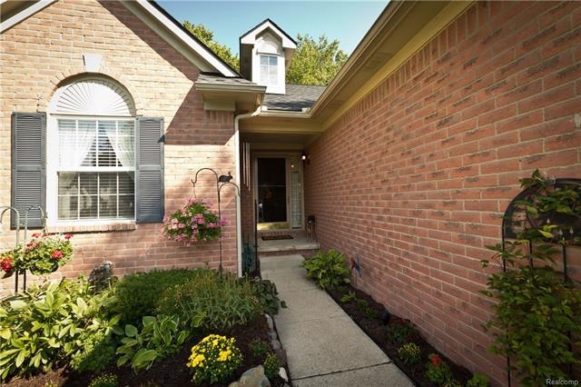 3389 DewDrop Lane (4).jpg