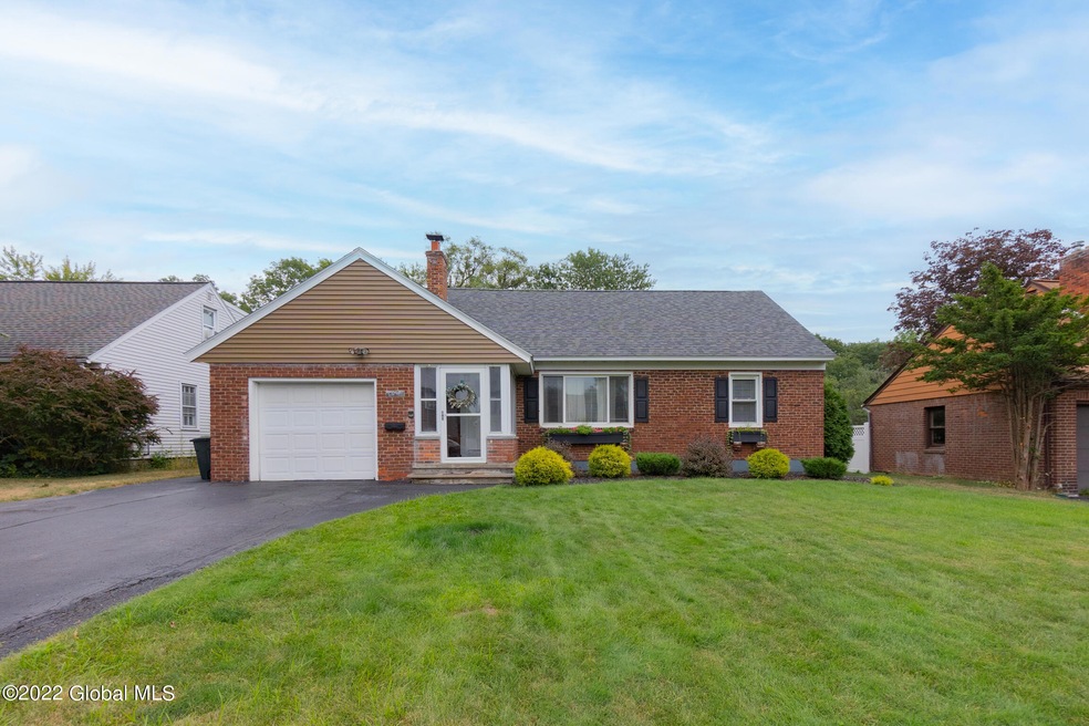 1250 Sumner Ave Schenectady NY mls-2