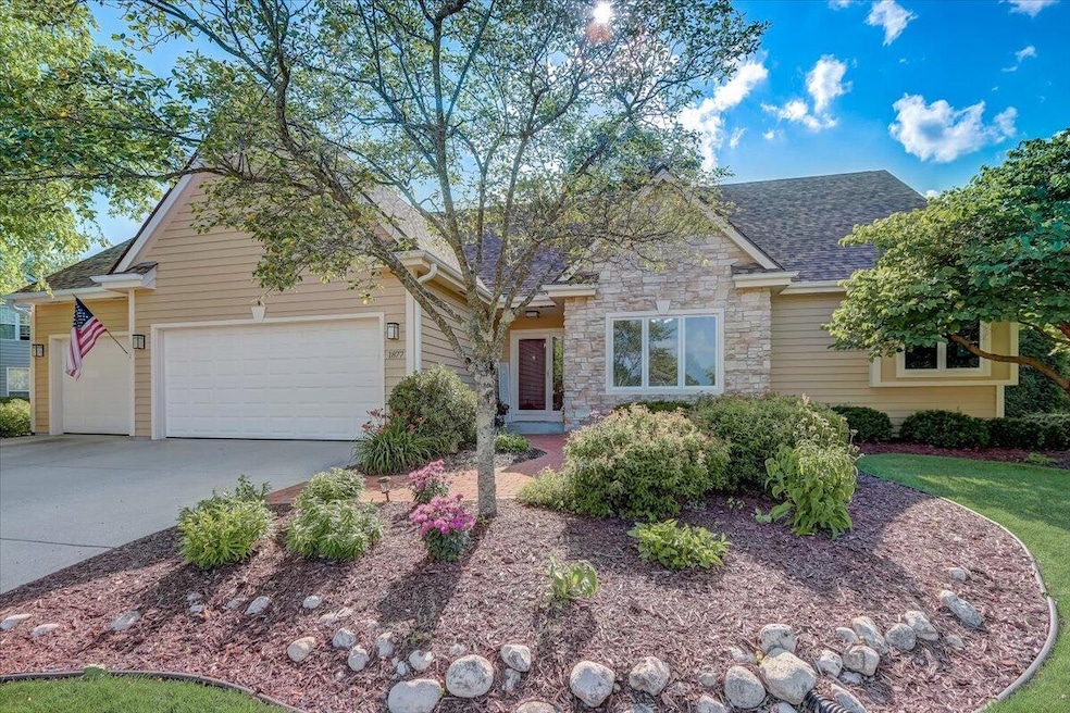 04-Bobolink Ave-004