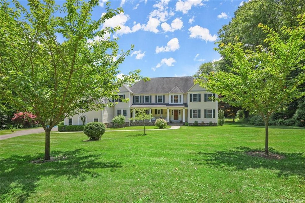 151 Thurton Dr, New Canaan, CT 06840 - photo 1