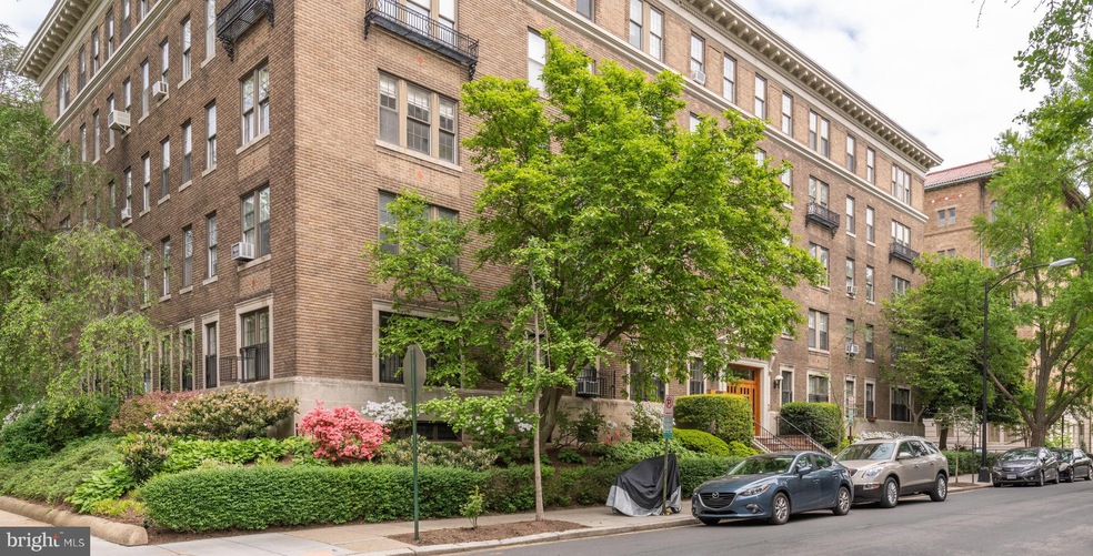 2227 20th St NW unit 502, Washington, DC 20009 - photo 1