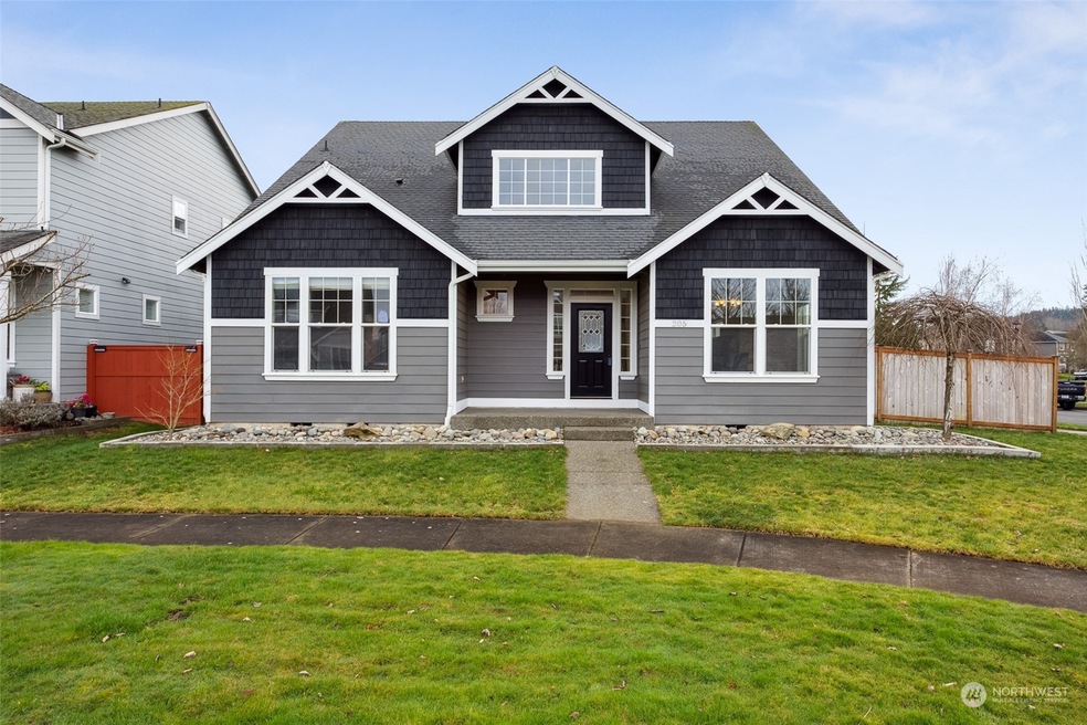 205 Hawk Ave SW, Orting, WA 98360 - photo 1