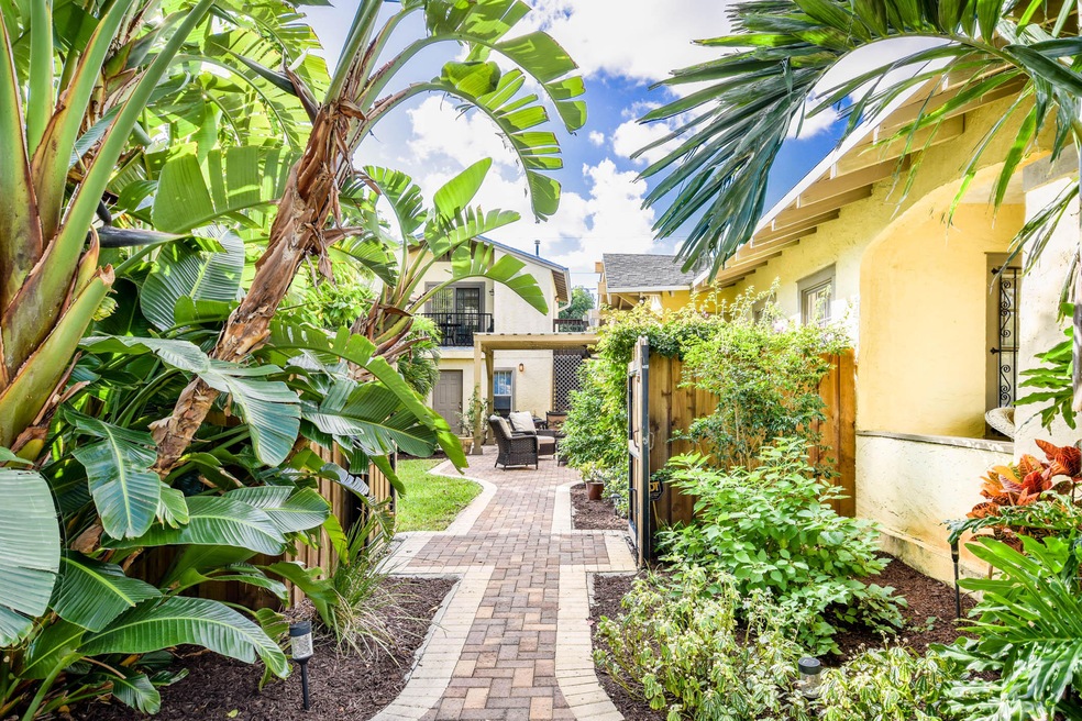 418 31st St, West Palm Beach, FL 33407 - photo 1