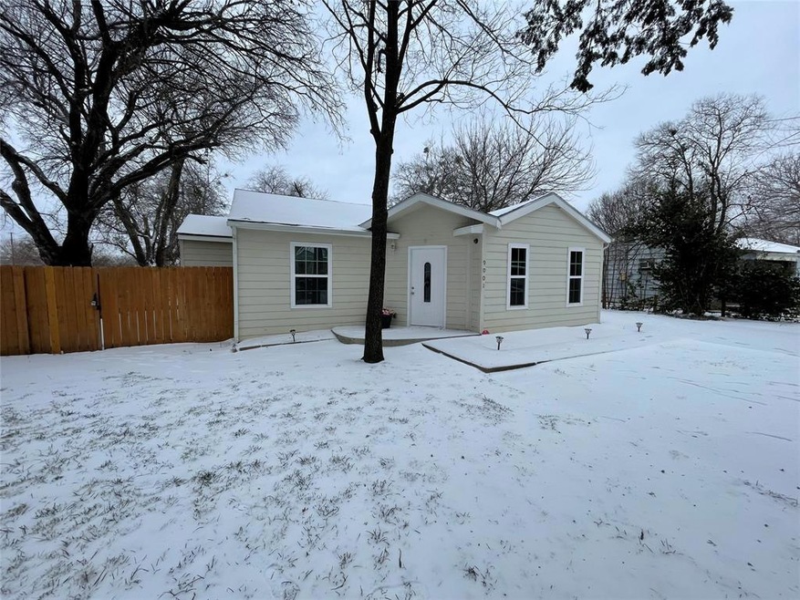 9001 Farmers Rd, Fort Worth, TX 76108 - photo 1