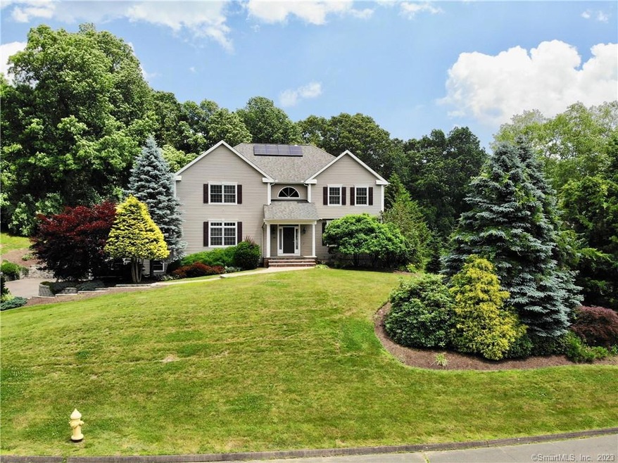 25 Hedgefield Ct, Orange, CT 06477 - photo 1