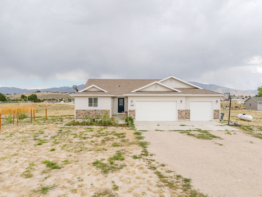 Under Contract $455,000