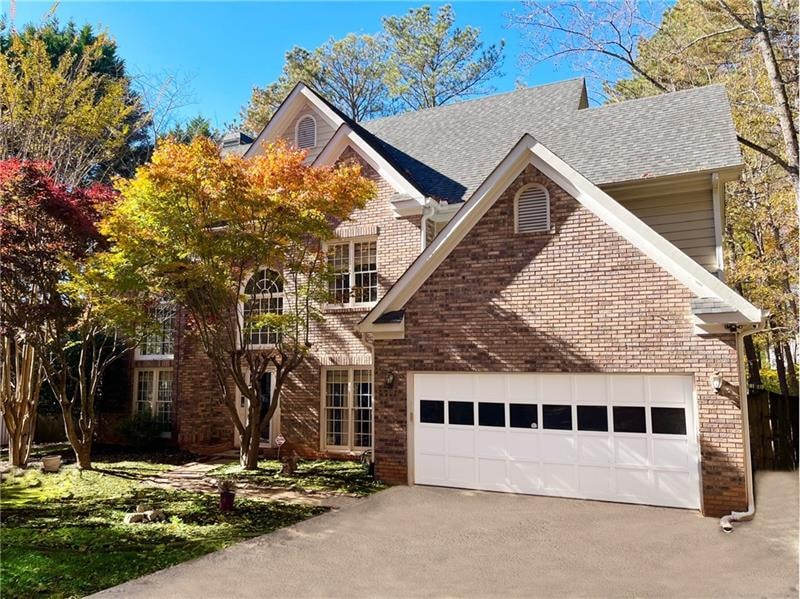 521 Shore Dr, Suwanee, GA 30024 - photo 1