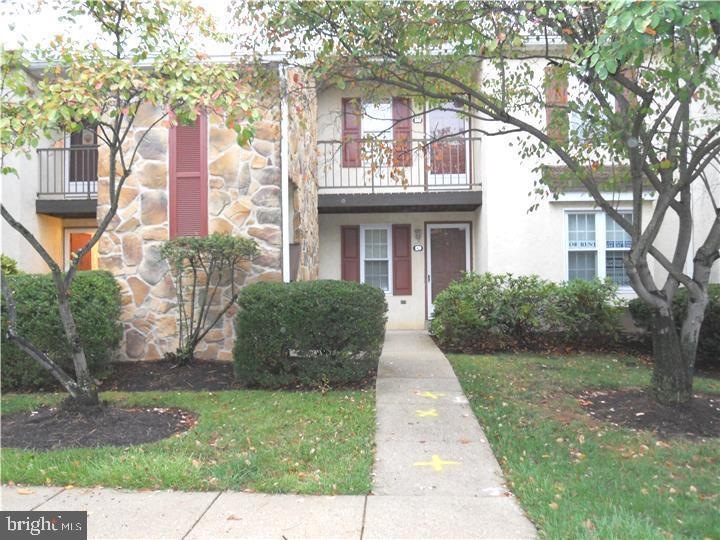 179 Valley Stream Cir, Chesterbrook, PA 19087 - photo 1